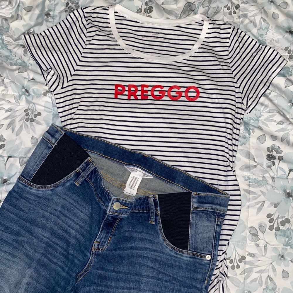 Maternity shirt and jeans bundle ✨